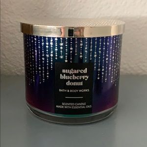Bath & Body Works Sugared Blueberry Donut Candle